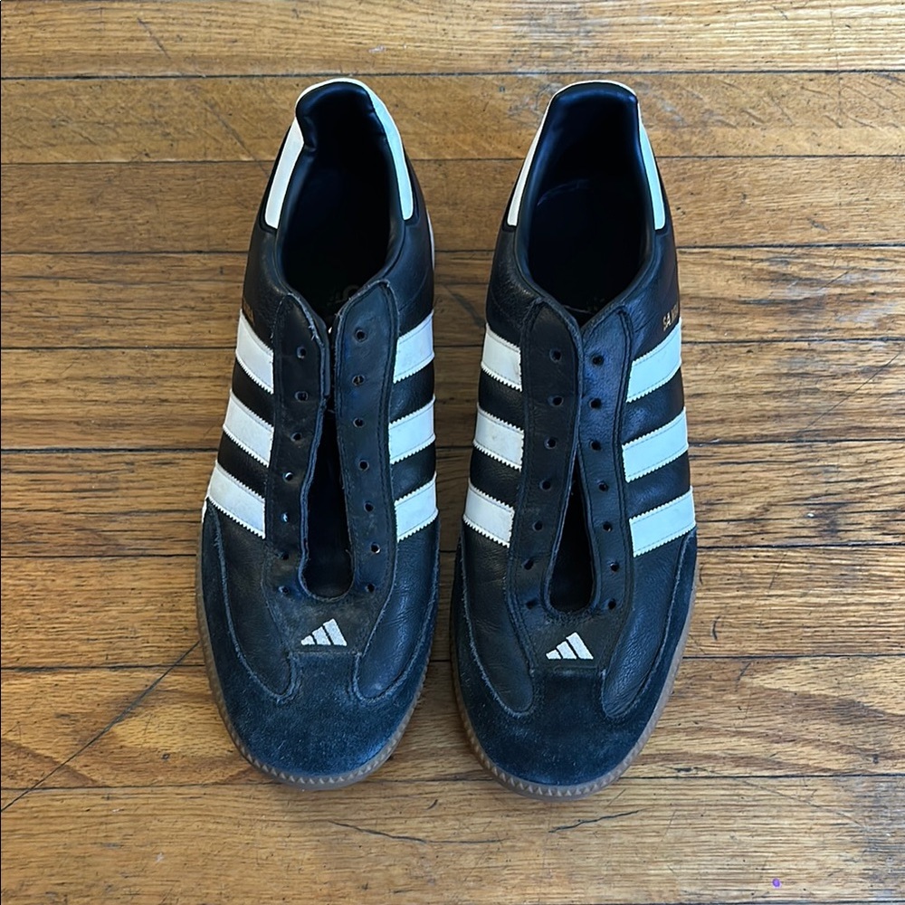 Adidas Sambas (Black and White Men's)